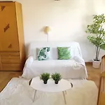 Gregbnb - Centre Ancien - Climatisé - T2 Mezzanine - 6eme étage * Tolone