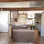 Gregbnb - Centre Ancien - Climatisé - T2 Mezzanine - 6eme étage Tolone